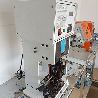 Υπερ-σιωπηλή μηχανή κοπής τερματικών 2,0 τόνων κατασκευασμένη σε νήματα 0,1-4,5 mm2 AWG11-AWG32